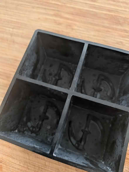 Photo of free Large ice cube mould (Castlepoint BH8) #2