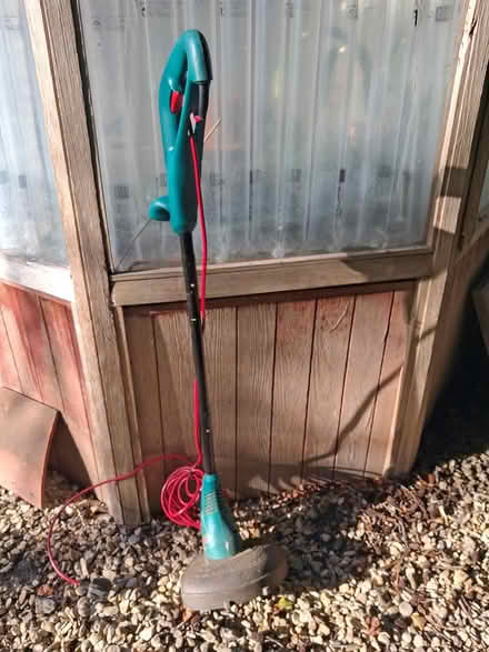 Photo of free Bosch electric strimmer (Benson OX10) #1