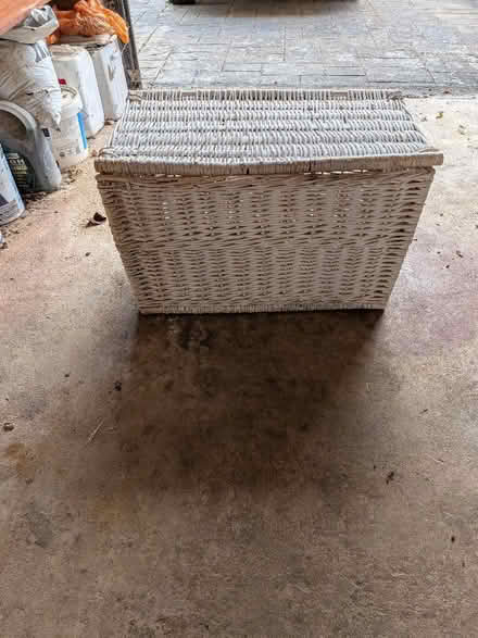 Photo of free White wicker basket (Potters Bar EN6) #1