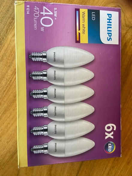 Photo of free Candle style light bulbs (Seafield AB15) #1