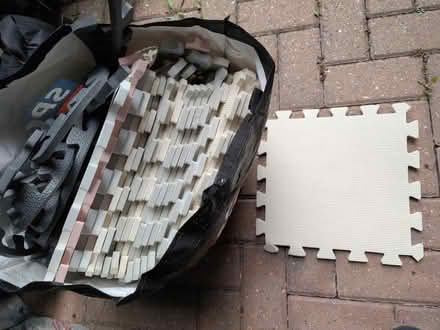 Photo of free Foam Matt's, kids play tiles (CR5) #1