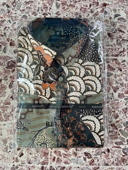 Photo of free Brand new batik shirt size S (Toa Payoh Lorong 8) #1