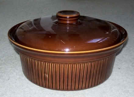 Photo of free Large Ceramic Serving Bowl with Lid (OX14 Long Wittenham) #1