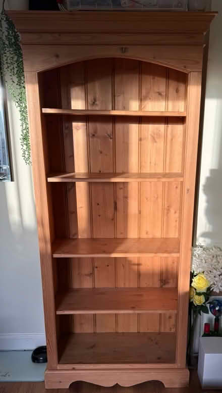 Photo of free Pine 6ft Bookcase (Hadleigh SS7) #1