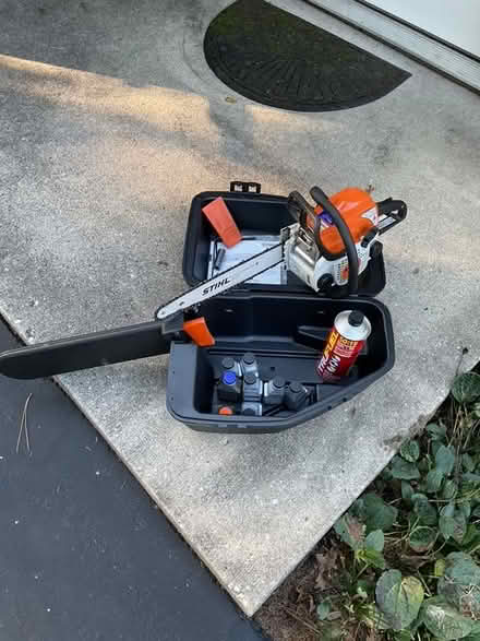 Photo of free chain saw (City of Delafield) #1