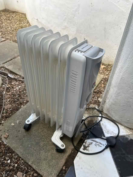Photo of free Oil filled heater (Waverley Road. SE187TJ) #1