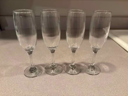 Photo of free Wine and champagne glasses (canton) #1
