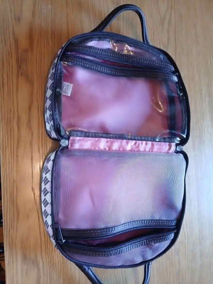 Photo of free Soap and glory case (Parkhead EH11) #2