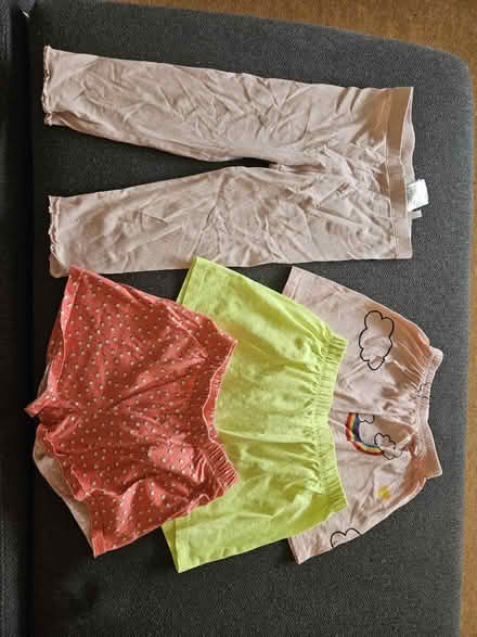 Photo of free Girl's clothes size 5/6 (CR0) #4