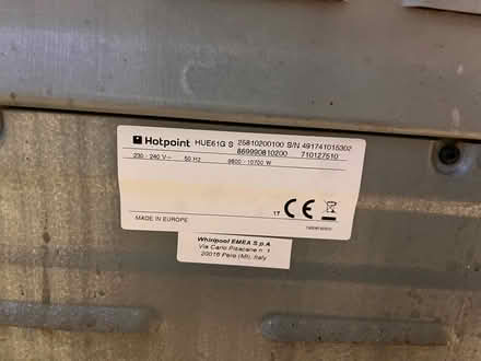 Photo of free Hotpoint freestanding electric cooker with 2 ovens / grill (Scholes LS15) #2