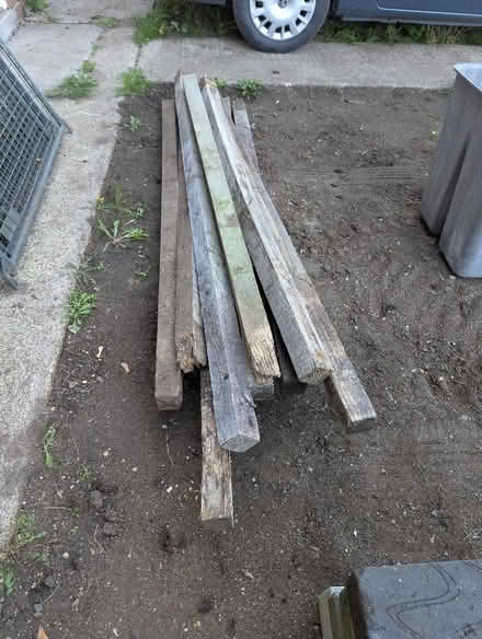 Photo of free Old fence posts, 75x75mm (Caldecott OX14) #1