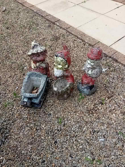 Photo of free Garden Ornaments (Rose Hill OX4) #2