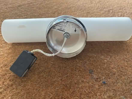 Photo of free Bar light (South Wimbledon SW19) #3
