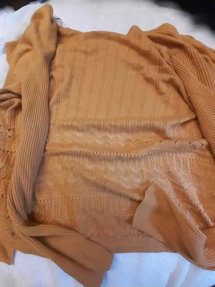 Photo of free Size 16-18 mustard cardigan (Birmingham City Centre B1) #2