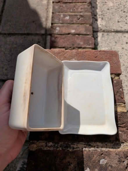 Photo of free Butter dish (Harpenden AL5 5AT) #2