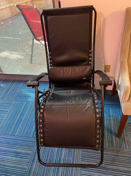 Photo of free 2 zero gravity chairs (Bothell - Norway Hill) #1
