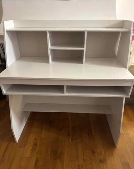 Photo of free Study desk (West Ealing W13) #1