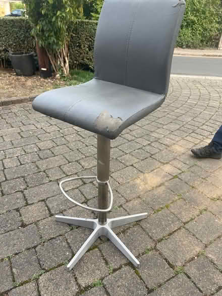 Photo of free 3 bar stools need reupholstering (Broxbourne EN10) #1