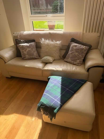 Photo of free Cream leather sofa (Littleover DE23) #2