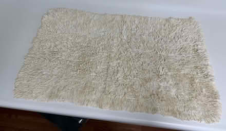 Photo of free Shaggy white cotton mat, 2’ x 3’ (Valencia Avenue, Sunnyvale) #1