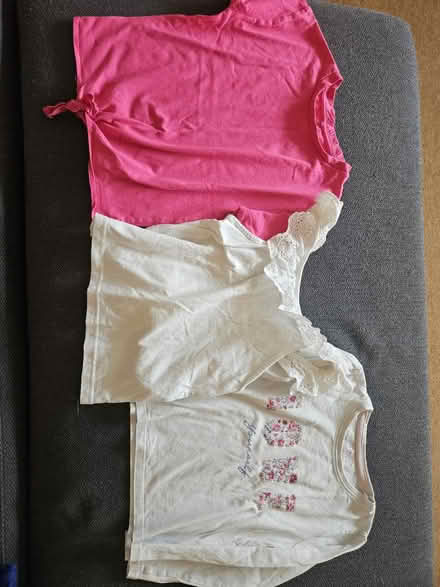 Photo of free Girl's clothes size 5/6 (CR0) #3