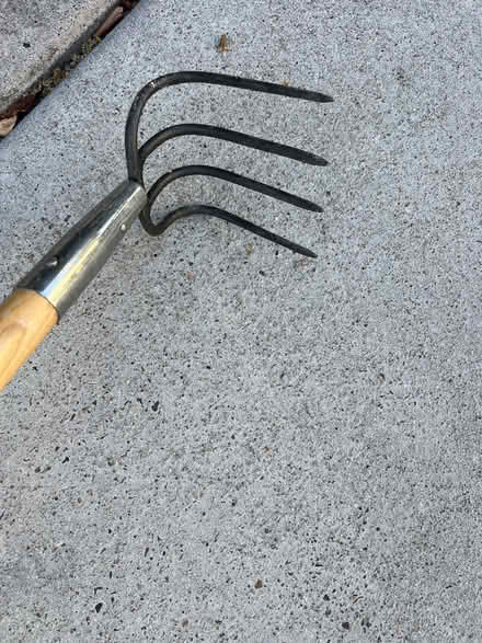 Photo of free Garden Digging Fork (Moutain View near San Antonio) #1
