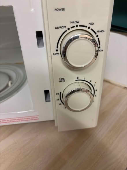 Photo of free Microwave (Calcot RG31 7ZU) #3