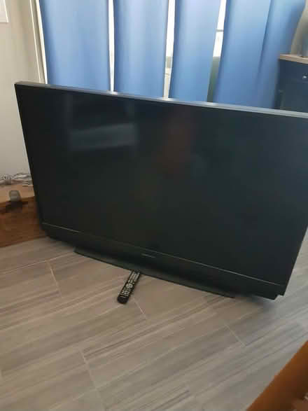 Photo of free Giant Mitsubishi TV (Las Vegas NV, NW side of town) #1