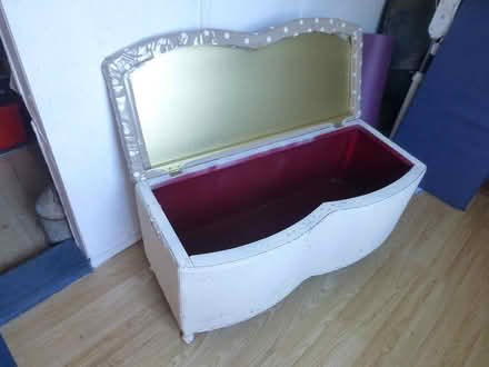 Photo of free Ottoman (Rattray PH10) #2