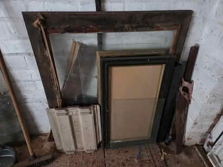 Photo of free Vintage Antique picture frames (Wightwick) #3