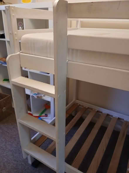 Photo of free Wooden Bunkbed (Abingdon, OX14.) #2