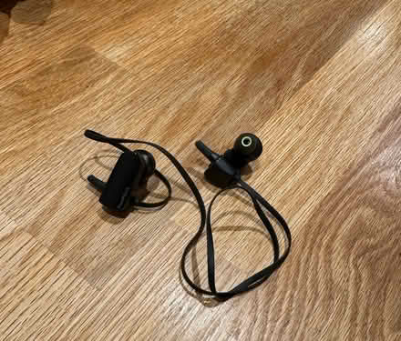 Photo of free Over the next wireless headphones (Hazlemere HP15) #1