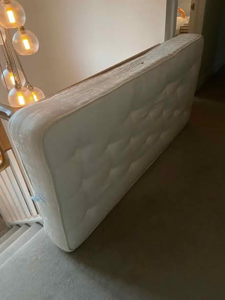 Photo of free Single divan bed with 2 x drawers on one side + mattress (Motcombe SP7) #1