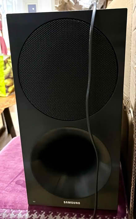 Photo of free Samsung TV soundbar and woofer (Craigleith EH4) #1