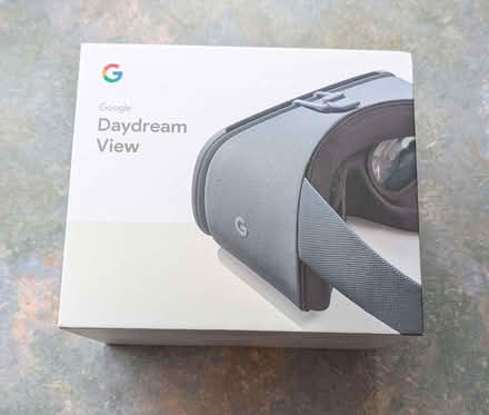 Photo of free Google Daydream View headset (Alverthorpe WF2) #1