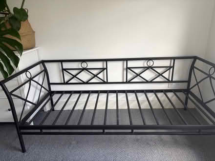 Photo of free Single day bed / sofa bed with two mattresses (Stroud Green N4) #2