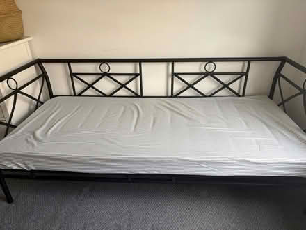 Photo of free Single day bed / sofa bed with two mattresses (Stroud Green N4) #4