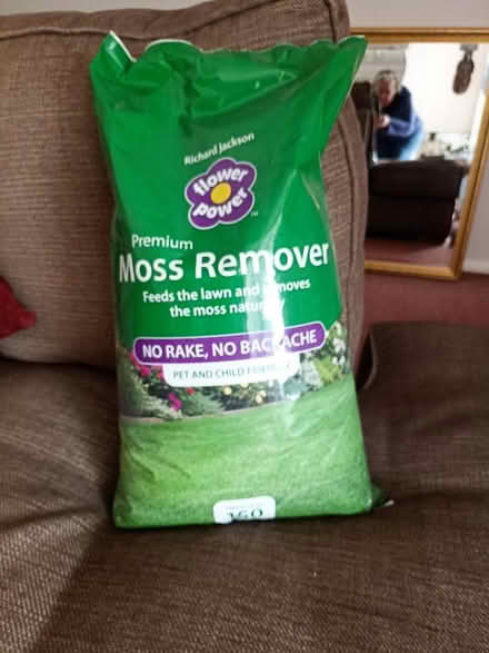 Photo of free No rake moss remover (Thatcham RG18) #1
