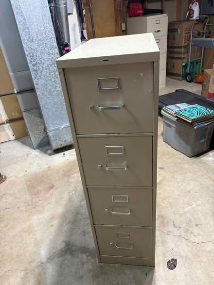 Photo of free File cabinet-4 drawers (Snohomish (The Falls)) #1