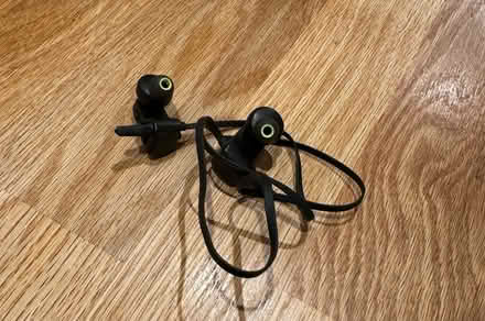 Photo of free Over the next wireless headphones (Hazlemere HP15) #2