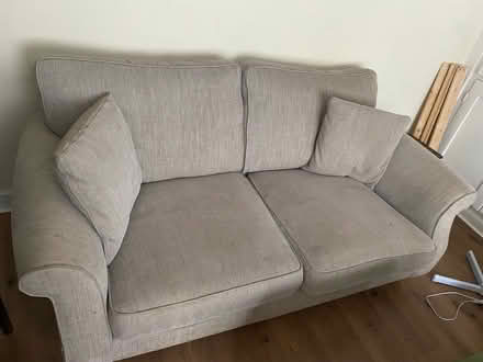 Photo of free Sofá good condition (Sherwood NG5 3EY) #2