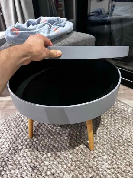 Photo of free Coffee table with storage inside (Whitecroft gardens TN4) #2