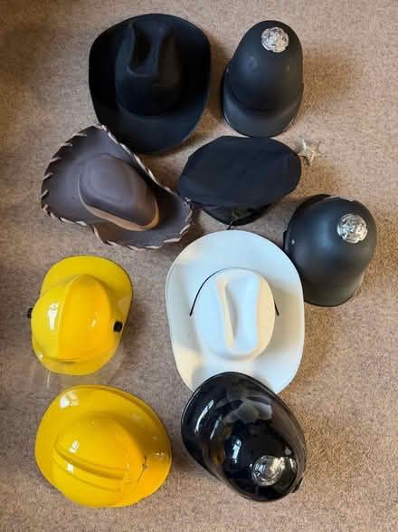 Photo of free Kids hats for dressing up (Malvern WR14) #1