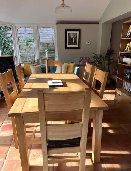 Photo of free Extendable oak dining table &chairs (Quickley Lane, Chorleywood) #1