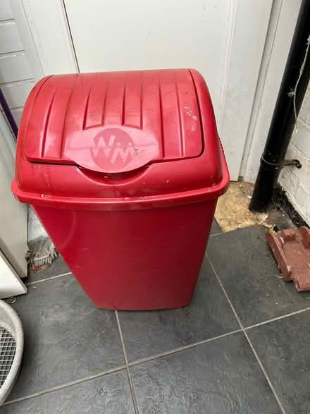 Photo of free Swing bin (Loughborough LE11) #1