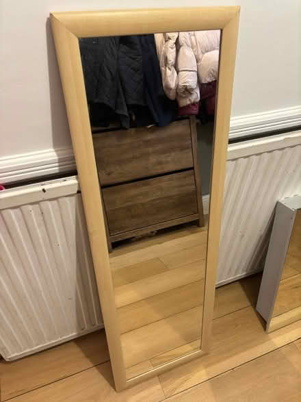 Photo of free Full length mirror (South Wimbledon SW19) #1