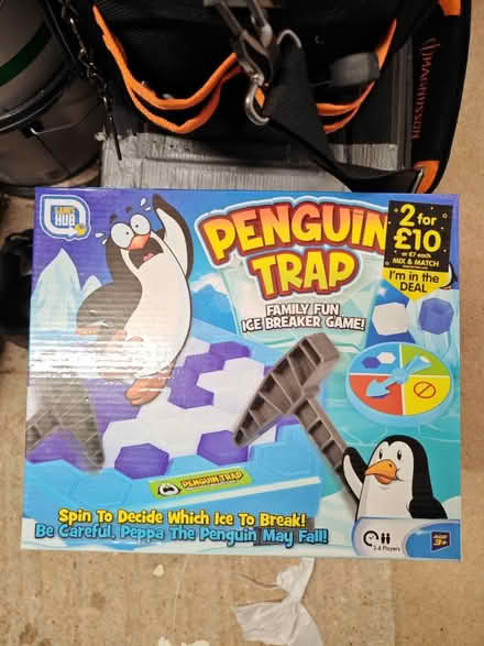 Photo of free Penguin Trap game (Woodley RG5) #1