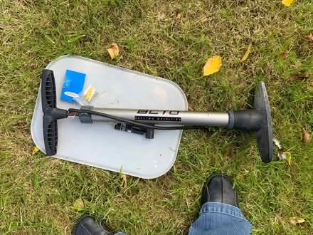 Photo of free Bicycle pump (Dunfermline KY11) #1