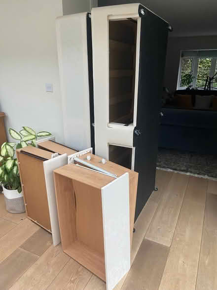 Photo of free Single divan bed with 2 x drawers on one side + mattress (Motcombe SP7) #2