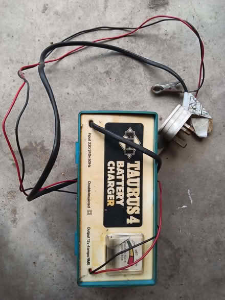 Photo of free Battery charger (Waterlooville PO8) #1